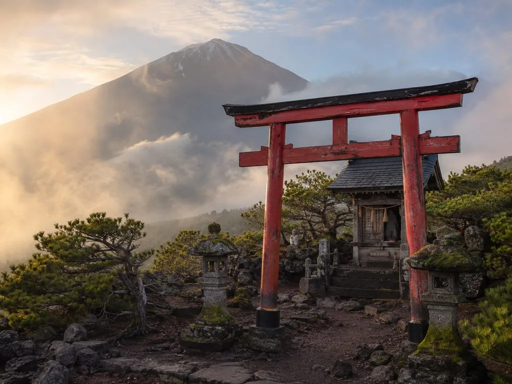 富士スバルライン五合目の小御嶽神社